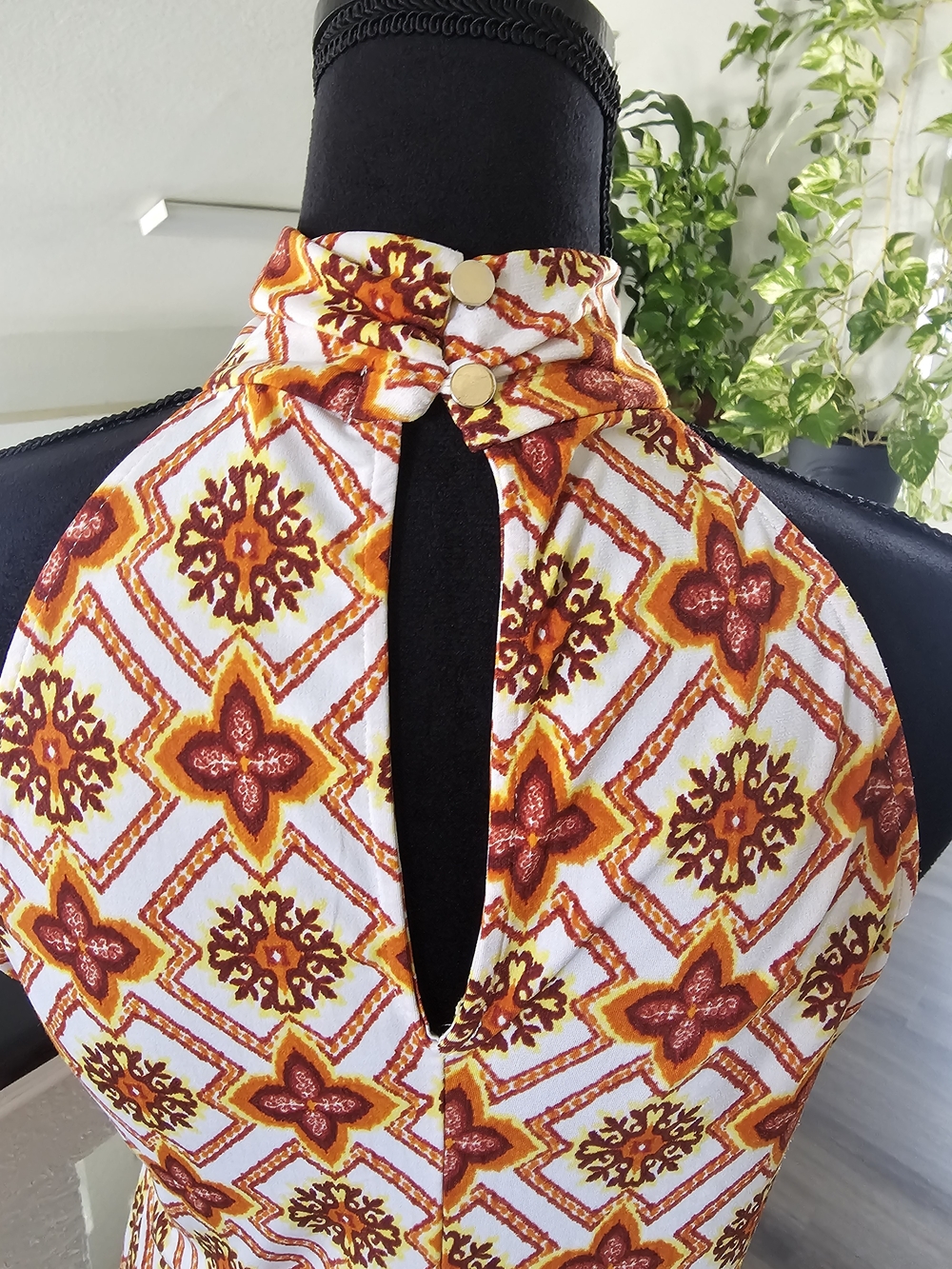 TEA PLEASE - Halter Neck Printed Women’s Top - Orange Floral Pattern - S - - Picture 5 of 9